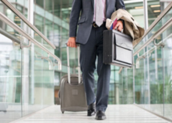 Які первинні документи підтверджують витрати на придбання електронних квитків для відрядження працівника підприємства?