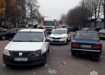 Кропивницький: На Яновського зіштовхнулись «сімка» та іномарка