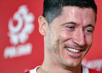 Левандовски — о дисквалификации в Ла Лиге: «Мой жест был направлен в сторону скамейки запасных» (19 ноября 2022 г.) — Новости футбола