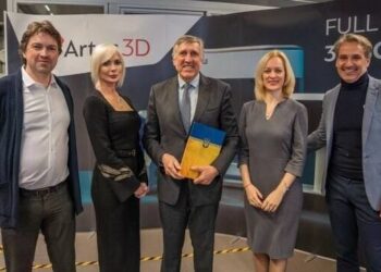 Люксембург надав Україні обладнання, яке допоможе збирати докази військових злочинів | Новини Політики