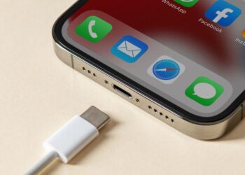 Минг-Чи Куо: iPhone 15 и iPhone 15 Pro получат разные порты USB-C, только топовые модели будут иметь увеличенную скорость передачи данных