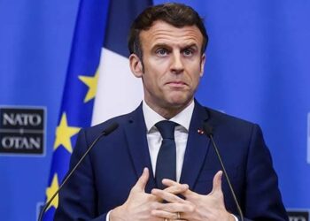 Мирні переговори з Росією: Макрон назвав умови | Новини Політики