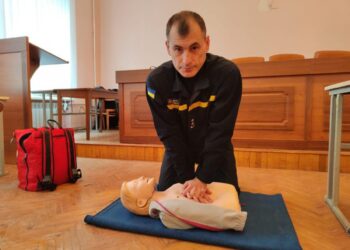 На Харківщині рівненські рятувальники проводять навчання для населення