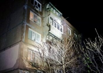 Окупанти вночі випустили по Дніпропетровщині 40 снарядів, влучили в сонячну підстанцію – Новини Кам’янське