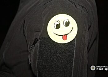 Поліцейські Одещини закликають пішоходів ретельно обирати одяг для темряви — Новини Одеської області
