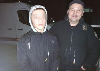 Поліцейські розшукали зниклого 16-річного жителя Вараського району