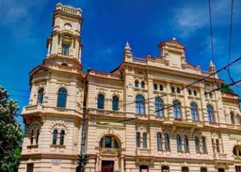 Розграбовувати Херсонський художній музей допомагали працівники-колаборанти — Новини Херсонщіни