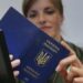 Спрощено процедуру видачі документів для повернення в Україну