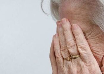 У Кам’янському шахрайка, що представилась соціальною працівницею, пограбувала пенсіонерку – Новини Кам’янське