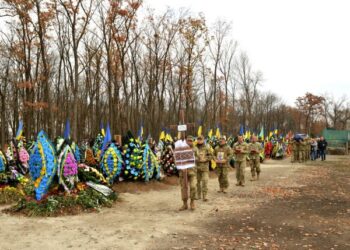 У Кропивницькому в останню путь провели двох загиблих військових