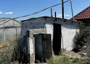 В запорізькому селі чоловік вбив вагітну дівчину а тіло сховав у вигрібній ямі