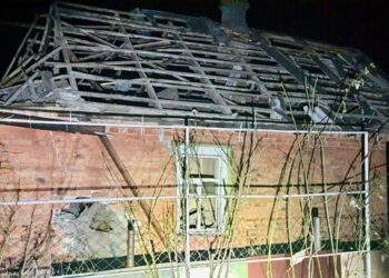 Від нічних обстрілів на Дніпропетровщині понівечені житлові будинки, газогін та лінії електропередач – Новини Кам’янське