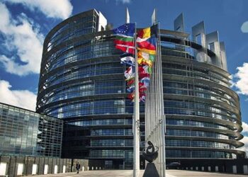 Європарламент схвалив угоду про спрощення автоперевезень з Україною | Новини Політики