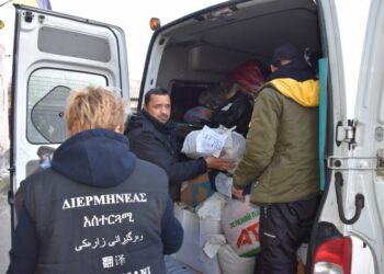 Жителі Старого Салтова отримали гуманітарну допомогу від Острозької академії