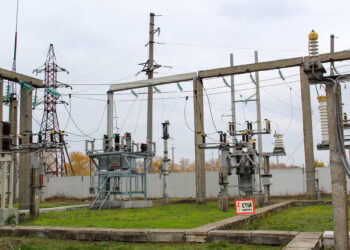 На Херсонщині у результаті ворожого обстрілу зруйновані дві підстанції – «Карантинна» та «Промислова».