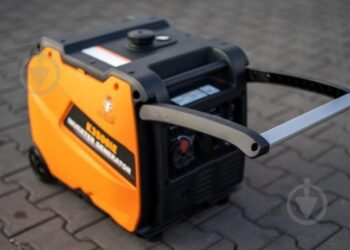 Чи залежить звільнення від оподаткування ПДВ операцій з постачання електрогенераторних установок від категорії покупця та напрямів використання товарів?