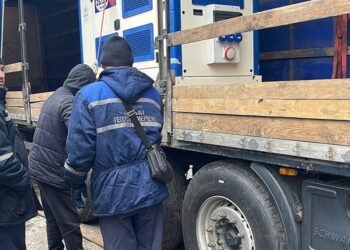 Дві запорізькі школи отримали генератори: тут можна буде зарядити гаджети