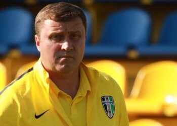 Юрий Гура покинет пост наставника «Александрии». Команду может возглавить Руслан Ротань (9 декабря 2022 г.) — Новости футбола