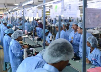 Китайские компании Xiaomi, OPPO и Vivo решили перенести часть своизводства гаджетов в Индию