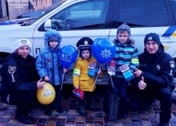 Кропивницький: Здійснилась мрія двох малюків, які хотіли познайомитись з патрульними