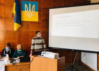 Медики Кіровоградщини навчаються вакцинувати населення від коронавірусу