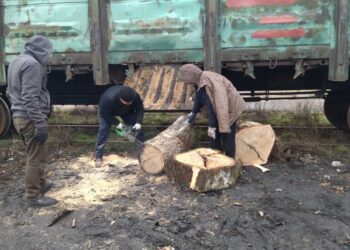 Мешканці зруйнованих сіл у Херсонській області намагаються самотужки відновлювати житло — Новини Херсонщіни