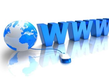 На яку електронну адресу та в якому форматі відправляється податкова звітність в електронному вигляді?