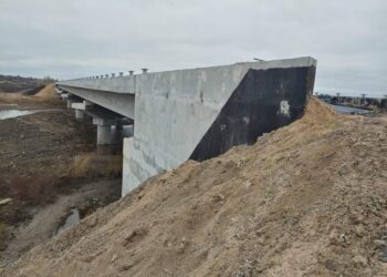 На Миколаївщині продовжується реконструкція Троїцького мосту — Новини Херсонщіни