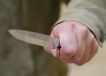 На Одещині чоловік вдарив продавця м’яса ножем у спину — Новини Одеської області