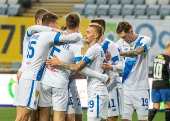 Сидорчук в топ-10, Буяльский опередил Шевченко: изменения в рейтинге гвардейцев «Динамо» (12 декабря 2022 г.) — Новости футбола