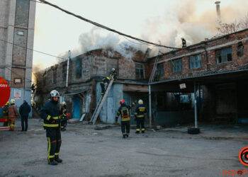 У Дніпрі сталася сильна пожежа на вулиці Столярова |   — новости Днепра