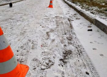 У Рівненському районі під колесами авто загинула 3-річна дівчинка