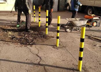 В центрі Запоріжжя боряться з парковкою на тротуарах (Фото)