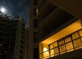 Відключення світла в Україні цілком реальне — Дмитро Кулеба | Новини Політики