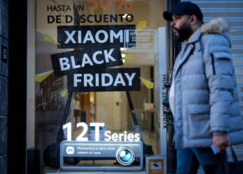 Xiaomi уволит до 15% сотрудников в надежде сократить расходы на фоне падения спроса на смартфоны