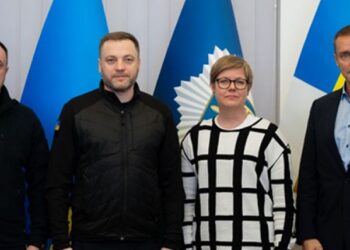 Фіни поставили в Україну броньований захист для піротехніків