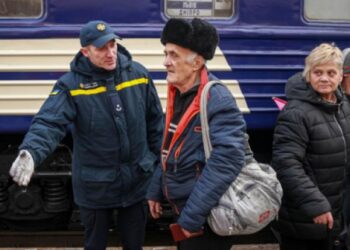 Кропивничани очікують на 35-ий потяг із переселенцями. Цього разу з Херсонщини