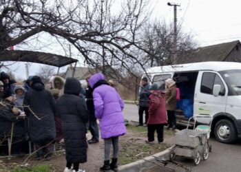 Мешканцям Хрещенівки привезли продовольчі пакунки — Новини Херсонщіни