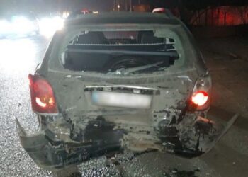 На Межевому бульварі в Кропивницькому одне авто «поцілувало» інше