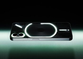 Nothing Phone (1) получил обновление Nothing OS 1.1.8: что нового и когда ждать прошивку