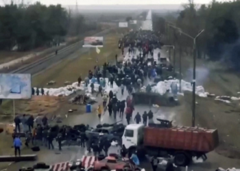 Пообіцяв вивезти родичів із зони бойових дій: жителька Клеваня стала жертвою шахрая