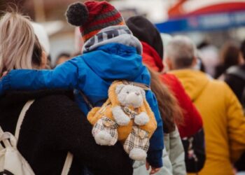 Рятувальники зустріли евакуаційний потяг із Херсона