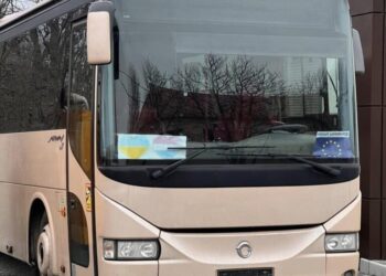 Три громади Херсонщини отримали сучасні шкільні автобуси — Новини Херсонщіни