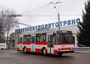 У Рівному оновлений тролейбус вийшов на маршрут