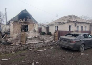 В Запоріжжі росіяне знищи ракетою два приватних будинки — є постраждалі (Фото)