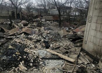 ворог поцілив ракетами С-300 по житловим будинкам Запоріжжя (Фото)