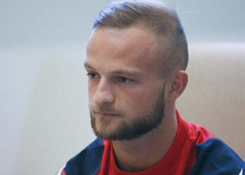 Александр Ермаченко: «Я видел, как из Зинченко делали футболиста. Мы за него «тянули мазу» (7 февраля 2023 г.) — Новости футбола