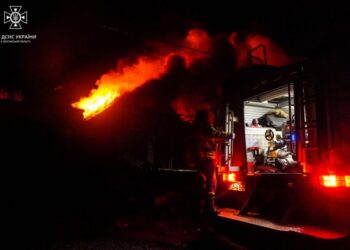Через влучання снарядів на Херсонщині загорілись два будинки — Новини Херсонщіни