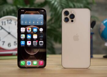Чому варто придбати iPhone 13?