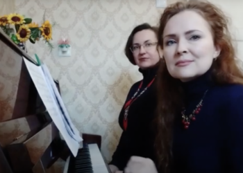 Херсонки представили свою роботу на Всеукраїнському фестивалі «Живи, Херсон! ЖИВИ!» — Новини Херсонщіни